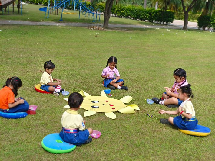 Tearing paper craft activity